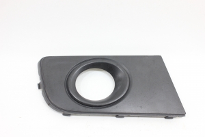 Moldura Farol Auxiliar Ld Amarok 10/16 Usado (666)
