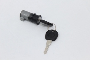 Cilindro Trava Cabine Vw 7.100 8.140 8.120 14.220