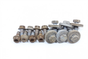 Parafuso Caçamba Jg Amarok 10/16 Usado (730)