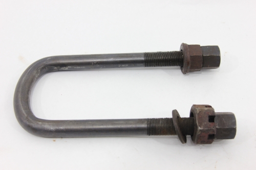 Grampo Feixe Mola Dianteiro Vw 13-150 01/02 Usado (815)