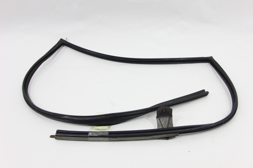 Canaleta Vidro Porta Tras Ld L200 Sport 04/11 Usado (296)