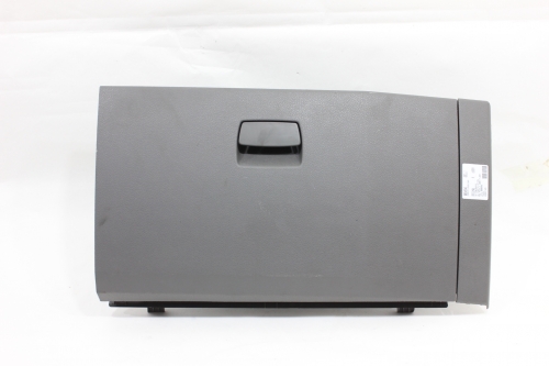 Porta Luvas Vw Constellation 08/21 Usado (546)