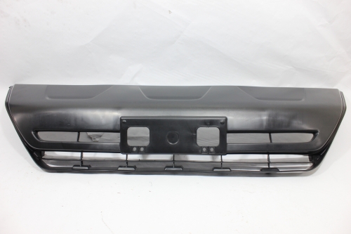Grade Para-choque  Central Hilux Sw4 21/23